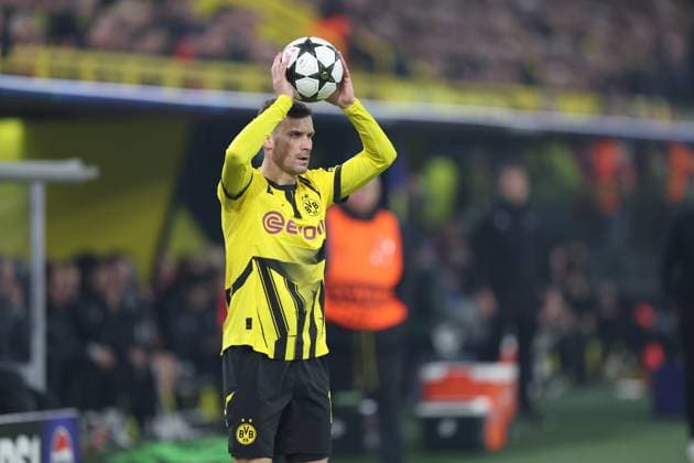 SOCCER - UEFA CL, Dortmund vs Sturm DORTMUND,GERMANY,05.NOV.24 - SOCCER - UEFA Champions League, Borussia Dortmund vs SK Sturm Graz. Image shows Pascal Gross (Dortmund).  GEPAxpictures xChrisxBauer