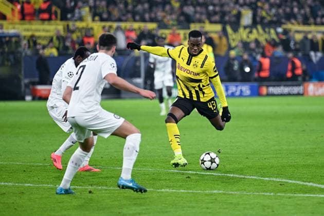 05.11.2024, Fussball, Champions League, 4. Spieltag, Saison 2024 2025, Borussia Dortmund - Sturm Graz, Torchance: Jamie Gittens (Borussia Dortmund), Max Johnston (Sturm Graz), xRHR-FOTO TKx Copyright: RHR-FOTOx RHR-FOTO TK