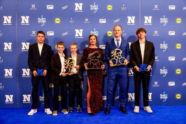 Jinze Joris, Mats and Milan, Belgian Lotte Kopecky, Belgian Ewoud Vromant and Belgian Jasper Schoofs pose for the photographer at the Flandrien award ceremony for the best Belgian cyclist of the 2024 cycling season, organized by newspaper Het Nieuwsblad , Tuesday 05 November 2024 in Middelkerke. DAVIDxPINTENS  x104669360x