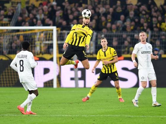 Ramy Bensebaini (Borussia Dortmund) in Aktion, am Ball, Einzelaktion waehrend des Spiels der UEFA Champions League 2024 25 Ligen-Phase 4. Spieltag zwischen Borussia Dortmund und SK Sturm Graz, SIGNAL IDUNA PARK am 05. November 2024 in Dortmund, Deutschland. (Foto von Ralf Treese DeFodi Images) +++ Ramy Bensebaini (Borussia Dortmund) in Aktion, am Ball, Einzelaktion during the UEFA Champions League 2024 25 League Phase MD4 match between Borussia Dortmund and SK Sturm Graz at Signal Iduna Park on November 5, 2024 in Dortmund, Germany. not used in POL SRB CRO FRA GBR NED ITA USA Defodi-521_BVBGRA20241105_017