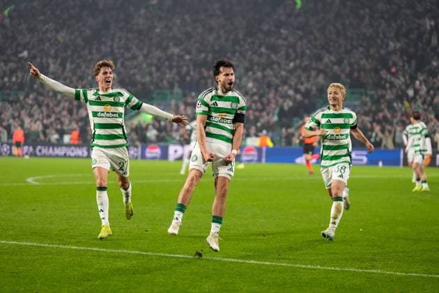 Nicolas Kuhn of Celtic celebrates with Arne Engels & Daizen Maeda of Celtic after scoring to give Celtic a 2-1 lead just before half-time. Celtic v RB Leipzig, UEFA Champions League, Group Stage, Football, Celtic Park, Glasgow, Scotland, UK - 05 Nov 2024 EDITORIAL USE ONLY No use with unauthorised audio, video, data, fixture lists, club league logos or live services. Online in-match use limited to 120 images, no video emulation. No use in betting, games or single club league player publications. Copyright: xStuartxWallace Shutterstockx 14863772ao