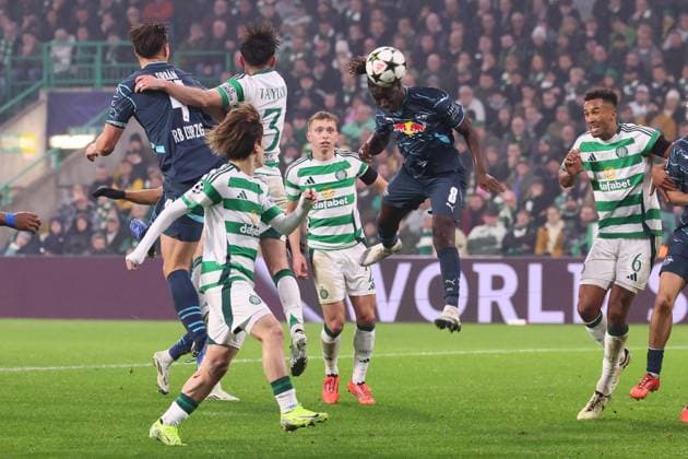 Celtic Glasgow - RB Leipzig Champions League Glasgow, 05.11.2024, Celtic Park, Fussball, UEFA Champions League, 4. Spieltag , Celtic Glasgow vs. RB Leipzig , Im Bild: Kopfballchance Amadou Haidara (8, RB Leipzig) , Only editorial use! Foto nur zur redaktionellen Nutzung bestimmt! , UEFA regulations prohibit any use of photographs as image sequences and or quasi-video ,