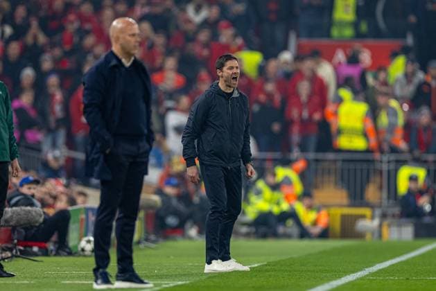 Football - UEFA Champions League - League Phase - Liverpool FC v Bayer Leverkusen LIVERPOOL, ENGLAND - Tuesday, November 5, 2024: Bayer Leverkusen s head coach Xabi Alonso during the UEFA Champions League game between Liverpool FC and Bayer Leverkusen at Anfield. (Photo by David Rawcliffe Propaganda) LIVERPOOL Anfield MERSEYSIDE ENGLAND  Copyright: xDavidxRawcliffex P2024-11-05-Liverpool_Leverkusen-9