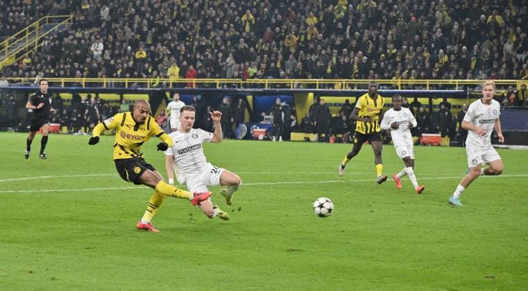 Sport Bilder des Tages Donyell Malen (Borussia Dortmund) erzielt das Tor zum 1:0 05.11.2024, Fussball UEFA Champions League 2024 25, 4. Spieltag Borussia Dortmund - SK Sturm Graz Dortmund Signal Iduna Park Nordrhein Westfalen Deutschland