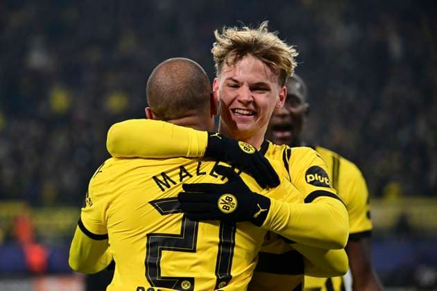Torjubel zum 1:0 durch Donyell Malen 21 (Borussia Dortmund), Borussia Dortmund vs. SK Sturm Graz, Fussball, Champions League, 1 4. Spieltag, 05.11.2024 Dortmund Nordrhein-Westfalen Deutschland