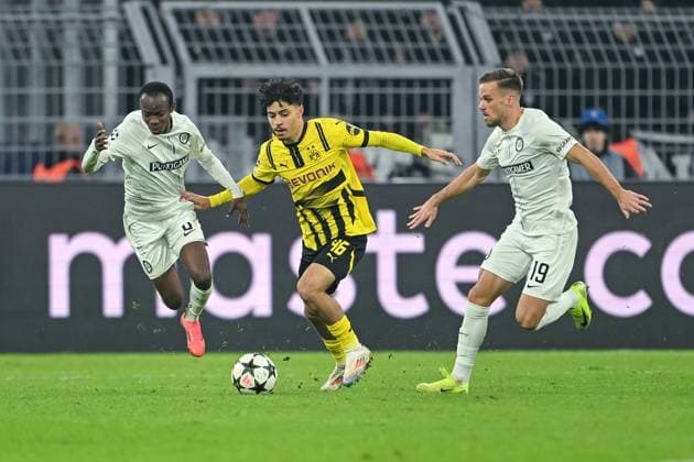 05.11.2024, Fussball, Champions League, 4. Spieltag, Saison 2024 2025, Borussia Dortmund - Sturm Graz, Reddy Jatta (Sturm Graz), Ayman Azhil (Borussia Dortmund), Tomi Horvat (Sturm Graz) xRHR-FOTO TKx Copyright: RHR-FOTOx RHR-FOTO TK