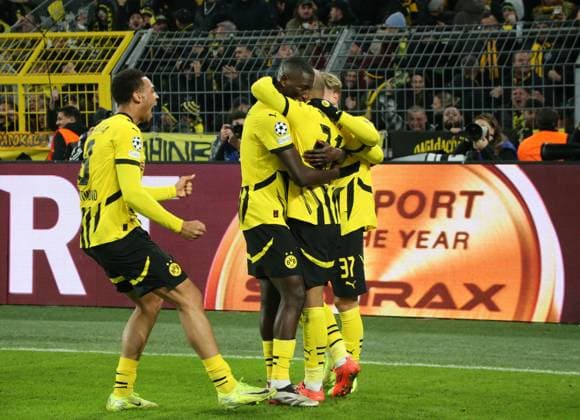 05.11.2024, xgrfx, Fussball UEFA Champions League, Borussia Dortmund - Sturm Graz emspor, v.l. Tor, Donyell Malen (Borussia Dortmund) (DFL DFB REGULATIONS PROHIBIT ANY USE OF PHOTOGRAPHS as IMAGE SEQUENCES and or QUASI-VIDEO) Dortmund
