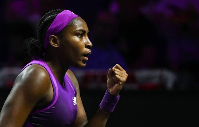 WTA, Tennis Damen Finals 2024 - Day 4 RIYADH, SAUDI ARABIA - NOVEMBER 05: Coco Gauff of USA during her match against Iga Swiatek of Poland, on day 4 of the 2024 WTA Finals, part of the Hologic WTA Tour, held at King Saud University Indoor Arena on November 05, 2024, in Riyadh, Saudi Arabia. Riyadh Saudi Arabia  Copyright: xArturxWidakx originalFilename:widak-wtafinal241105_npG5x.jpg