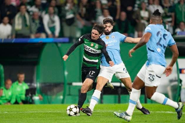 Estadio Jose Alvalade LISBON, PORTUGAL - NOVEMBER 5: Francisco Trincao of Sporting CP (L) is challenged by Josko Gvardiol of Manchester City (R) during the UEFA Champions League 2024 25 League Phase MD4 match between Sporting Clube de Portugal and Manchester City at Estadio Jose Alvalade on November 5, 2024 in Lisbon, Portugal. (Pedro Loureiro Sports Press Photo SPP) Copyright: xPedroxLoureiro SportsxPressxPhotox xSPPx spp-en-PeLoPrPh-RC4_PED_Sporting_M.City_05Nov2024_PT097