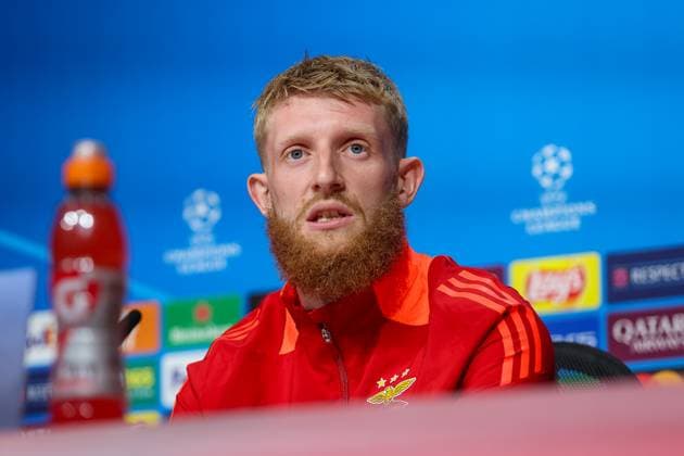 Jan-Niklas Beste (Benfica Lissabon, SL Benfica, 37), Ger, Internationale Pressekonferenz, Benfica Lissabon, SL Benfica, Fussball, UEFA Champions League, 4. Spieltag, Saison 2024 2025, 05.11.2024, Ger, Internationale Pressekonferenz, Benfica Lissabon, SL Benfica, Fussball, UEFA Champions League, 4. Spieltag, Saison 2024 2025, 05.11.2024 Muenchen Copyright: xEibner-Pressefoto JennixMaulx EP_JML