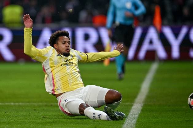 20241105 Champions League Day 4 LOSC vs Juventus Weston McKennie (16) of Juventus pictured during a soccer game between French Lille Olympique Sporting Club and Italian Juventus in the UEFA Champions League League Phase day 4 of the 2024-25 season, on Tuesday 5 November 2024 in Lille , France . PHOTO SPORTPIX David Catry Lille Decathon Stadium Pierre Mauroy France  Copyright: xIsosportx xDavidxCatryxDavidxCatryx