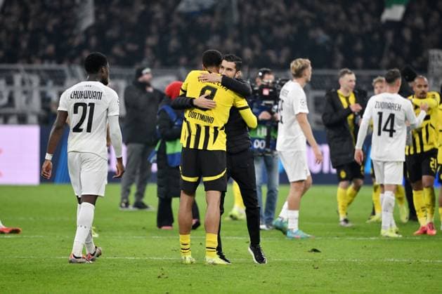Trainer Nuri Sahin (Borussia Dortmund) umarmt Felix Nmecha (Borussia Dortmund) 05.11.2024, Fussball UEFA Champions League 2024 25, 4. Spieltag Borussia Dortmund - SK Sturm Graz 1:0 Dortmund Signal Iduna Park Nordrhein Westfalen Deutschland