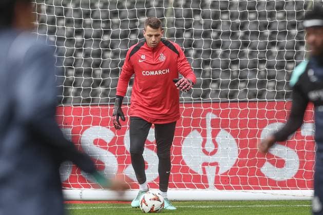 Union s goalkeeper Anthony Moris pictured during a training session of Belgian soccer team Royale Union Saint-Gilloise in Brussels, on Wednesday 06 November 2024. The team prepares for tomorrow s match against Italian team AS Roma, in the fourth day (out of 8) of the League phase of the UEFA Europa League tournament. BRUNOxFAHY  x104705427x