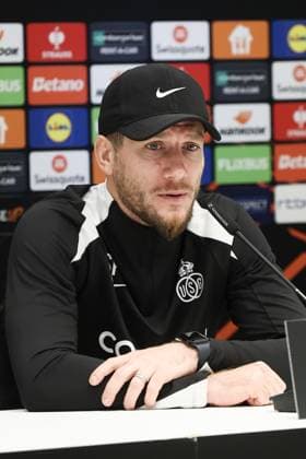 Union s head coach Sebastien Pocognoli pictured during a press conference, PK, Pressekonferenz of Belgian soccer team Royale Union Saint-Gilloise in Brussels, on Wednesday 06 November 2024. The team prepares for tomorrow s match against Italian team AS Roma, in the fourth day (out of 8) of the League phase of the UEFA Europa League tournament. BRUNOxFAHY  x104709759x