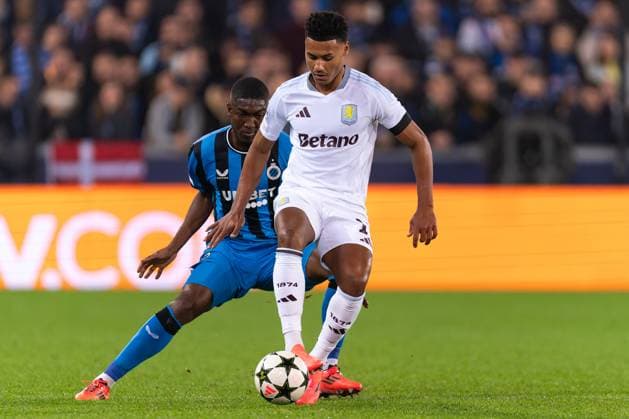 2024-11-06 Club Brugge KV v Aston Villa FC - UEFA Champions League 2024 25 League Phase MD4 BRUGES, BELGIUM - NOVEMBER 6: Joel Ordonez of Club Brugge KV battles for the ball with Ollie Watkins of Aston Villa FC during the UEFA Champions League 2024 25 League Phase MD4 match between Club Brugge KV and Aston Villa FC at Jan Breydelstadion on November 6, 2024 in Bruges, Belgium. (Photo by Joris Verwijst BSR Agency) Bruges Belgium Content not available for redistribution in The Netherlands directly or indirectly through any third parties. Copyright: xBSRxAgencyx
