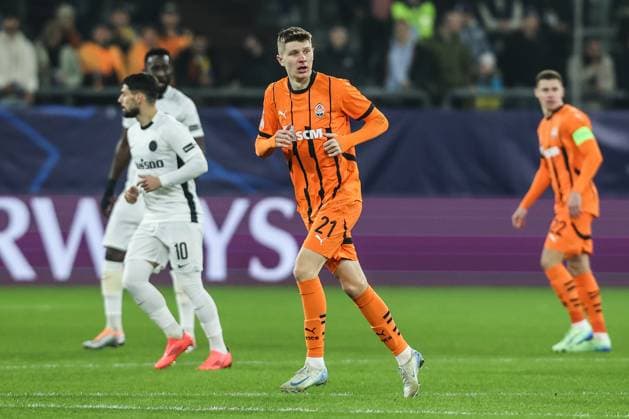 Fussball, UEFA Champions League Saison 2024 2025 Ligaphase 4.Spieltag FC Shakhtar Donetsk - BSC Young Boys 06.11.2024, Arena AufSchalke Artem Bondarenko (FC Shakhtar, 21) Gelsenkirchen Arena AufSchalke VELTINS-Arena Nordrhein-Westfahlen Deutschland