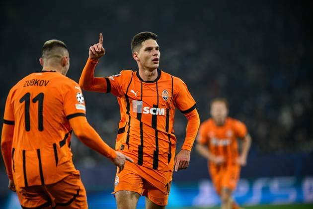 GELSENKIRCHEN, GERMANY - 6 NOVEMBER, 2024: The UEFA Champions League football match between FC Shakhtar Donetsk and BSC Young Boys at Veltins Arena  Copyright: xVitaliixKliuievx