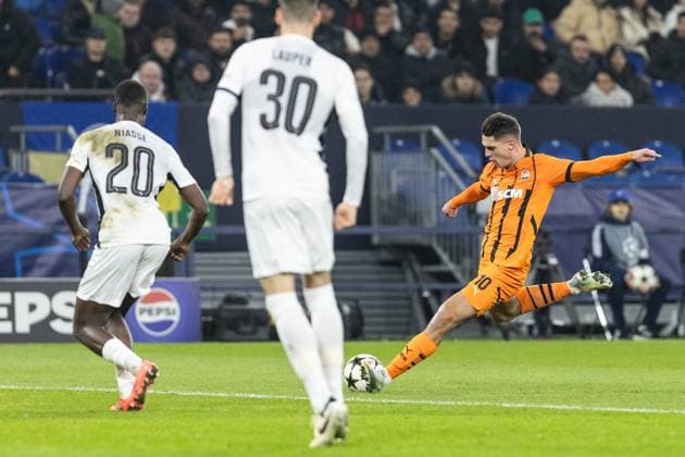 UEFA Champions League: FC Shakhtar Donetsk - BSC Young Boys; 06.11.2024 Georgy Sudakov (FC Shakhtar Donetsk, 10) UEFA Champions League: FC Shakhtar Donetsk - BSC Young Boys; Arena AufSchalke, Gelsenkirchen; 06.11.2024 Copyright: xBEAUTIFULxSPORTS Buriakovx