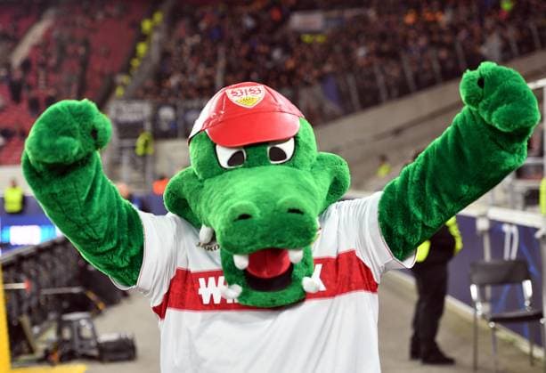 06.11.2024, xhbx, Fussball UEFA Champions League, VfB Stuttgart - Atalanta Bergamo emspor, v.l. Fritzle das offizielle Maskottchen des VfB Stuttgart 1893. (DFL DFB REGULATIONS PROHIBIT ANY USE OF PHOTOGRAPHS as IMAGE SEQUENCES and or QUASI-VIDEO) Stuttgart