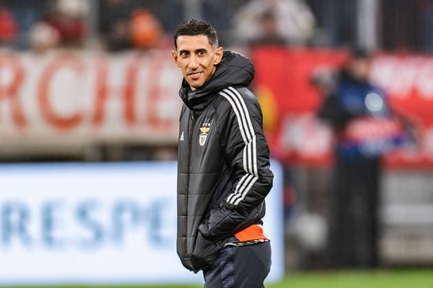 06.11.2024, FC Bayern München vs. Benfica Lissabon, UEFA Champions League, 4. Spieltag Angel di Maria (Benfica Lissabon, 11) sitzt erstmal nur auf der Bank als Ersatzspieler Einwechselspieler Copyright: xBahhoxKarax