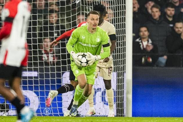 UEFA Champions League: Feyenoord v FC Red Bull Salzburg Rotterdam - Feyenoord keeper Timon Wellenreuther during the fourth round of the new format of The Champions League 2024 2025. The match is set between Feyenoord and FC Red Bull Salzburg at Stadion Feijenoord De Kuip on 6 November 2024 in Rotterdam, The Netherlands. Copyright: xTomxBodex