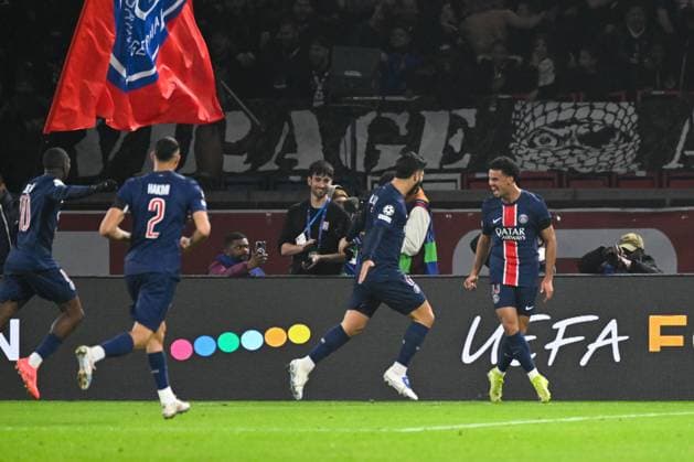 Warren ZAIRE EMERY ( 33 - PSG ) celebrates with teammates during the UEFA Champions League match between Paris Saint Germain and Atletico de Madrid at Parc Des Princes on November 06, 2024 in Paris, France. ( Photo by federico pestellini panoramic ) - FOOTBALL : PSG vs Atletico de Madrid - Ligue des Champions - 06 11 2024 FedericoPestellini Panoramic 