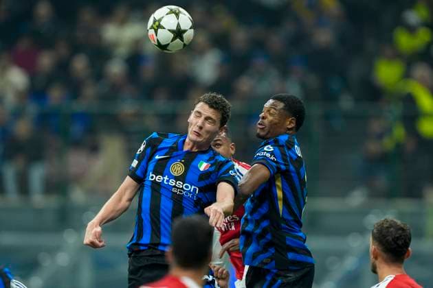 Inter Milan v Arsenal UEFA Champions League Benjamin Pavard and Denzel Dumfries of FC Internazionale during the UEFA Champions League match at San Siro, Milan UK Newspapers OUT Copyright: xGiuseppexMaffiax FIL-20886-0050