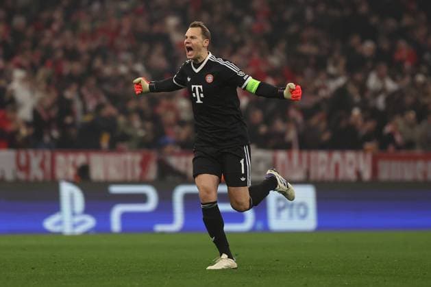 München, Alianz Arena UEFA Champions League 2024 25 am 6.11.2024 Spieltag 4 FC Bayern München - SL Benfica v.l., Manuel Neuer (FC Bayern München) Torjubel, Goal celebration, celebrate the goal (DFL DFB REGULATIONS PROHIBIT ANY USE OF PHOTOGRAPHS as IMAGE SEQUENCES and or QUASI-VIDEO) Copyright: JoaquimxFerreira