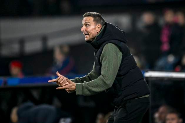 Red Bull Salzburg trainer Pepijn Lijnders, during the match Feyenoord - Salzburg at the Feyenoord stadium De Kuip for the UEFA Champions League - League phase - Matchday 4 season 2024-2025 in ROTTERDAM, Netherlands on 6 november 2024, (photo by Stefan Koops EYE4images DeFodi Images) not used in POL SRB CRO FRA GBR NED ITA USA Defodi-746_198504