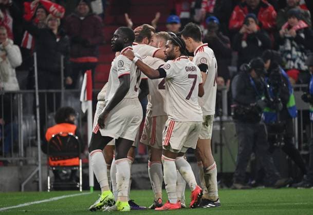 06.11.2024, xjrdrx, Fussball UEFA Champions League, FC Bayern Muenchen - Benfica Lissabon emspor, v.l. Jamal Musiala (FC Bayern Muenchen), Harry Kane (FC Bayern Muenchen), Konrad Laimer (FC Bayern Muenchen), Leroy Sane (FC Bayern Muenchen), Joao Palhinha (FC Bayern Muenchen) celebrate the goal, Der Torjubel zum 1:0 (DFL DFB REGULATIONS PROHIBIT ANY USE OF PHOTOGRAPHS as IMAGE SEQUENCES and or QUASI-VIDEO) Muenchen