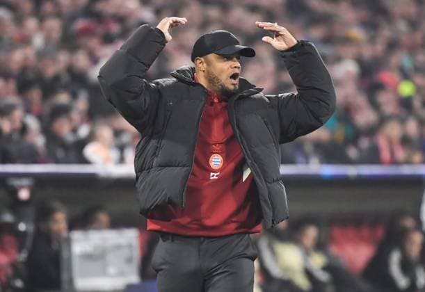 06.11.2024, xemx, Fussball UEFA Champions League, FC Bayern Muenchen - Benfica Lissabon emspor, v.l. Cheftrainer Vincent Kompany (FC Bayern Muenchen) gibt Anweisungen, gestikuliert mit den Armen, gesticulate, gives instructions (DFL DFB REGULATIONS PROHIBIT ANY USE OF PHOTOGRAPHS as IMAGE SEQUENCES and or QUASI-VIDEO) Muenchen