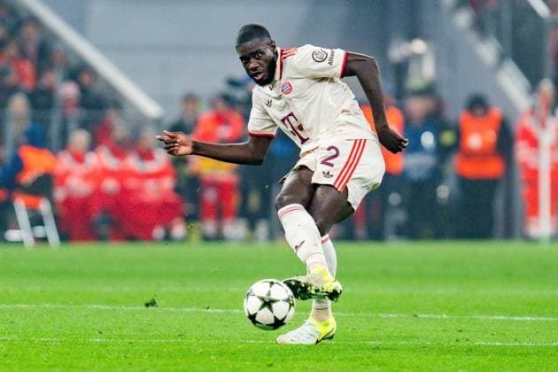 06.11.2024, FC Bayern München vs. Benfica Lissabon, UEFA Champions League, 4. Spieltag Dayot Upamecano (FC Bayern Muenchen, 2) Copyright: xBahhoxKarax