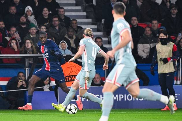 Ousmane DEMBELE ( 10 - PSG ) and Conor Gallagher ( 4 - Atletico de Madrid ) during the UEFA Champions League match between Paris Saint Germain and Atletico de Madrid at Parc Des Princes on November 06, 2024 in Paris, France. ( Photo by federico pestellini panoramic ) - FOOTBALL : PSG vs Atletico de Madrid - Ligue des Champions - 06 11 2024 FedericoPestellini Panoramic 
