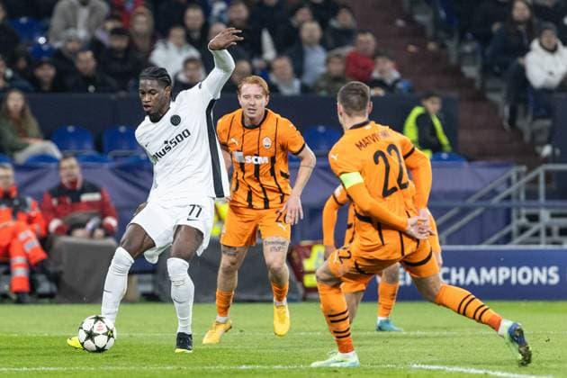 UEFA Champions League: FC Shakhtar Donetsk - BSC Young Boys; 06.11.2024 Joel Monteiro (BSC Young Boys, 77), Yukhym Konoplia (FC Shakhtar Donetsk, 26), Mykola Matviyenko (FC Shakhtar Donetsk, 22) UEFA Champions League: FC Shakhtar Donetsk - BSC Young Boys; Arena AufSchalke, Gelsenkirchen; 06.11.2024 Copyright: xBEAUTIFULxSPORTS Buriakovx