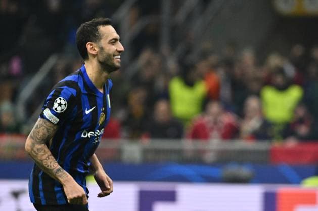 FC Internazionale Milano v Arsenal FC - UEFA Champions League 2024 25 League Phase MD4 Hakan Calhanoglu of F.C. Inter celebrates after scoring the goal of 1-0 during the UEFA Champions League 2024 25 League Phase MD4 match between F.C. Inter and Arsenal F.C. at San Siro Stadium in Milan, Italy, on November 6, 2024. Milan Italy Italy  Copyright: xDomenicoxCippitellix originalFilename:cippitelli-fcinterv241106_np1D2.jpg