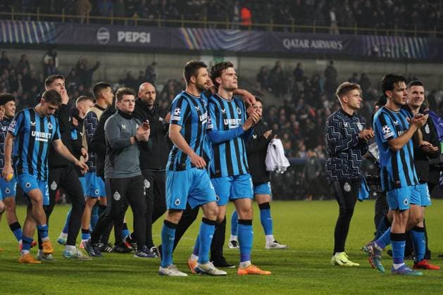 Fußball, CL, FC Brügge - Aston Villa Club Brugge on their lap of honour after their 1-0 victory Club Brugge v Aston Villa, UEFA Champions League, Group Stage, Football, Jan Breydel Stadium, Brussels, Belgium - 06 Nov 2024 EDITORIAL USE ONLY No use with unauthorised audio, video, data, fixture lists, club league logos or live services. Online in-match use limited to 120 images, no video emulation. No use in betting, games or single club league player publications.  Copyright: xDavexWinter Shutterstockx 14863799hs