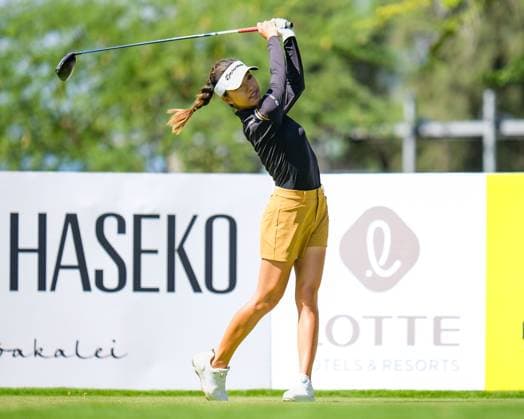 November 6, 2024: Muni He hits her drive from the 14th hole tee box during the first round of the 2024 Lotte Championship presented by Hoakalei at Hoakalei Country Club in Ewa Beach, Hawaii. CSM Ewa Beach USA - ZUMAc04_ 20241106_zma_c04_224 Copyright: xGlennxYozax