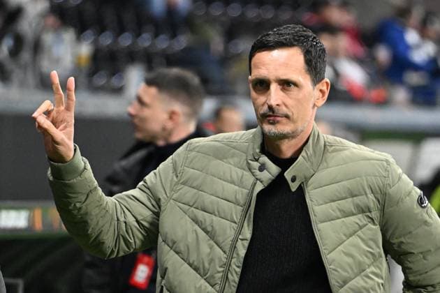 07.11.2024, xsltx, Fussball UEFA Europa League, Eintracht Frankfurt - Slavia Prag emspor, v.l. Trainer Dino Toppmöller Toppmoeller (Eintracht Frankfurt) (DFL DFB REGULATIONS PROHIBIT ANY USE OF PHOTOGRAPHS as IMAGE SEQUENCES and or QUASI-VIDEO) Frankfurt am Main