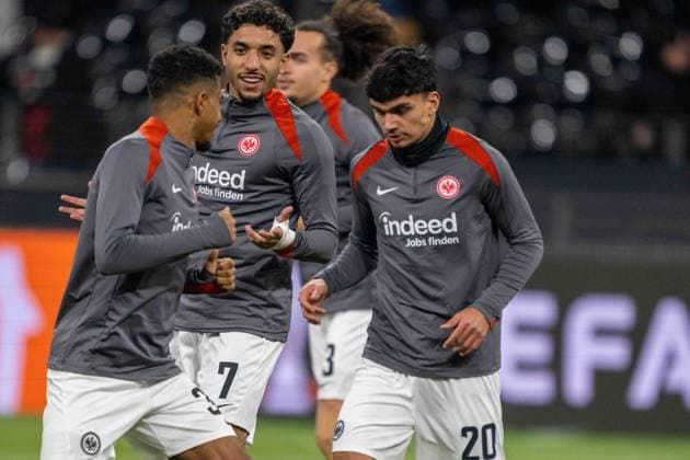 Omar Marmoush (Eintracht Frankfurt) Can Uzun (Eintracht Frankfurt) warms up, warming up during the UEFA Europa League 2024 25 League Phase MD4 match between Eintracht Frankfurt v SK Slavia Praha at Deutsche Bank Park on November 7, 2024 in Frankfurt am Main, Germany. not used in POL SRB CRO FRA GBR NED ITA USA Defodi-747_747_20241107_EFSlPr_000000055