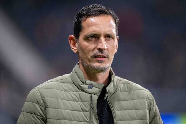 Dino Toppmöller (Eintracht Frankfurt) looks on gives an interview during the UEFA Europa League 2024 25 League Phase MD4 match between Eintracht Frankfurt v SK Slavia Praha at Deutsche Bank Park on November 7, 2024 in Frankfurt am Main, Germany. not used in POL SRB CRO FRA GBR NED ITA USA Defodi-747_747_20241107_EFSlPr_000000028