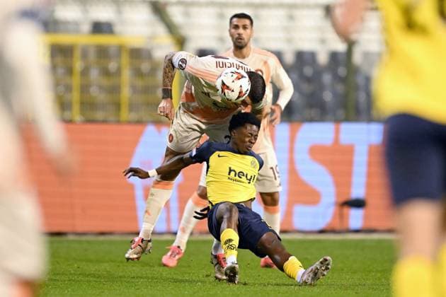 BRUSSELS - (l-r) Gianluca Mancini of AS Roma, Mohammed Fuseini of Royale Union Saint-Gilloise during the UEFA Europa League match between R. Union Saint-Gilles and AS Roma at the King Baudouin Stadium on Nov. 7, 2024 in Brussels, Belgium. ANP Hollandse Hoogte UEFA Europa League match day 4 2024 25 xVIxANPxSportx xGerritxvanxKeulenxIVx 512911172 originalFilename: 512911172.jpg