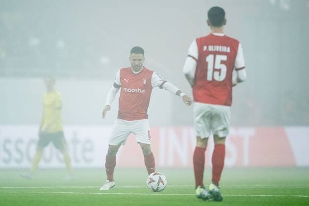 241107 Joao Moutinho of Braga during the Europa League match between Elfsborg and Braga on November 7, 2024 in Boras. Photo: Jörgen Jarnberger BILDBYRAN COP 112 JJ0415 fotboll football soccer fotball uefa europa league europa league elfsborg braga bbeng Copyright: JÖRGENxJARNBERGER BB241107JJ028