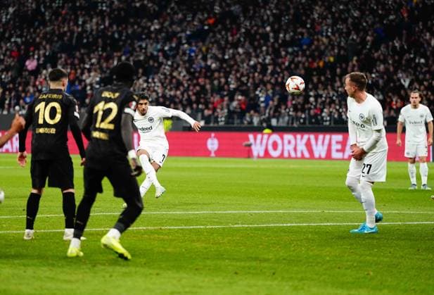 Europa League Round 4: Eintracht Frankfurt versus SK Slavia Prague November 07 2024: Omar Marmoush of Eintracht Frankfurt scores the teams first goal during a Europa League Round 4 game, Eintracht Frankfurt versus SK Slavia Prague, at Deutsche Bank Park, Frankfurt, Germany. Ulrik Pedersen CSM (Credit Image: Â Ulrik Pedersen Cal Media) Frankfurt Germany EDITORIAL USE ONLY Copyright: xx ZUMA-20241107_zma_c04_041.jpg UlrikxPedersenx csmphotothree315908