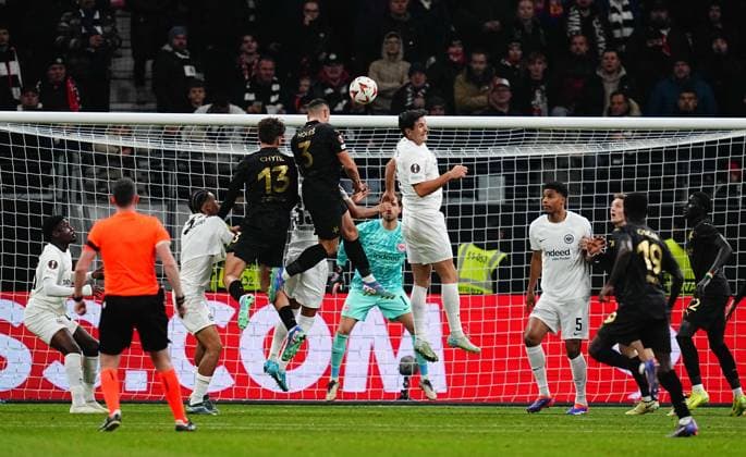 Europa League Round 4: Eintracht Frankfurt versus SK Slavia Prague November 07 2024: Tomas Holes of SK Slavia Prague heads during a Europa League Round 4 game, Eintracht Frankfurt versus SK Slavia Prague, at Deutsche Bank Park, Frankfurt, Germany. Ulrik Pedersen CSM (Credit Image: Â Ulrik Pedersen Cal Media) Frankfurt Germany EDITORIAL USE ONLY Copyright: xx ZUMA-20241107_zma_c04_049.jpg UlrikxPedersenx csmphotothree315929