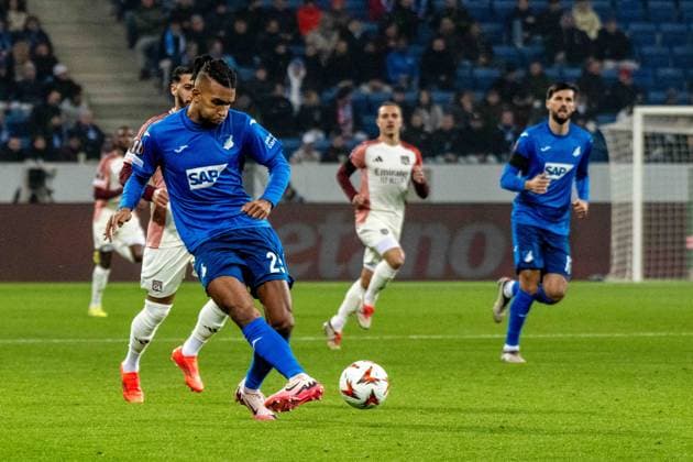 Kevin Akpoguma (TSG 1899 Hoffenheim). xettx, Deutschland, Sinsheim, 07.11.2024, Fussball, UEFA Europa League: TSG 1899 Hoffenheim vs Olympique Lyon, Saison 2024 2025, Match Day 4, PreZerro Arena Foto: A2 Bildagentur Peter Hartenfelser