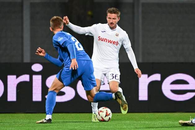 KF RFS v RSC Anderlecht - UEFA Europa League RIGA, LATVIA - NOVEMBER 07 : Dreyer Anders forward of RSC Anderlecht in action during the UEFA Europa League phase matchday 4 between KF RFS and RSC Anderlecht on November 7, 2024 in Riga Daugava, Latvia, 07 11 2024 Riga Daugava Latvia  Copyright: xVincentxKalutx