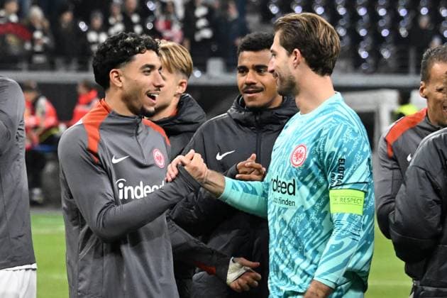 07.11.2024, xsltx, Fussball UEFA Europa League, Eintracht Frankfurt - Slavia Prag emspor, v.l. Jubel, Freude über den Sieg bei Eintracht Frankfurt Omar Marmoush (Eintracht Frankfurt) Kevin Trapp (Eintracht Frankfurt) (DFL DFB REGULATIONS PROHIBIT ANY USE OF PHOTOGRAPHS as IMAGE SEQUENCES and or QUASI-VIDEO) Frankfurt am Main