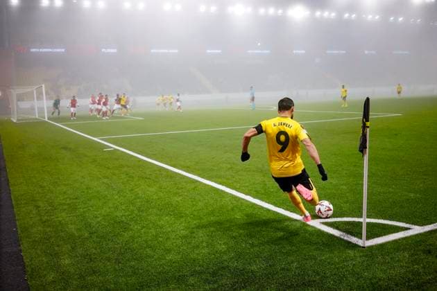Elfsborg s Arber Zeneli takes a corner during Thursday s football match in the Uefa Europa League between IF Elfsborg and SC Braga at Boras Arena in Boras, Sweden 7 November 2024. BORAS SWEDEN x9200x