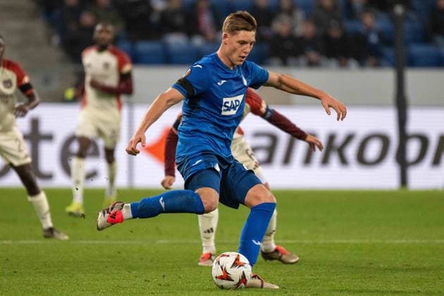 Alexander Prass (TSG 1899 Hoffenheim). xettx, Deutschland, Sinsheim, 07.11.2024, Fussball, UEFA Europa League: TSG 1899 Hoffenheim vs Olympique Lyon, Saison 2024 2025, Match Day 4, PreZerro Arena Foto: A2 Bildagentur Peter Hartenfelser