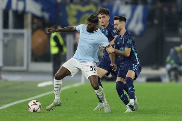 LazioÃ¢ÂÄÂ™s Portuguese defender Nuno Tavares challenges for the ball with PortoÃ¢ÂÄÂ™s Portuguese midfielder Fabio Vieira during UEFA Europa League phase match day 4 match between SS Lazio vs FC Porto at Olimpico stadium on November 07, 2024 in Rome, Italy.  Copyright: xAntonioxBalasco IPAxSportx xipa-x xx IPA_51355846 IPA_Agency_IPA51355846